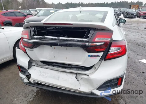 2018 Honda Clarity Plug-In Hybrid z USA, uszkodzony, nr VIN JHMZC5F11JC008814